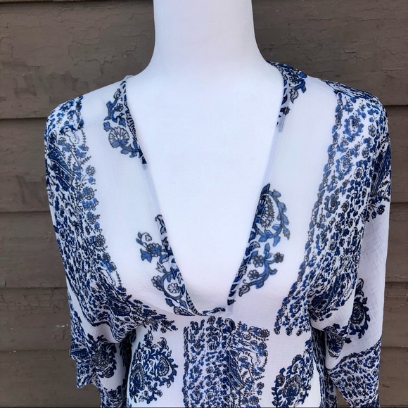 ☀️☀️☀️ 4/$20 Vince Camuto tunic! - Picture 3 of 6